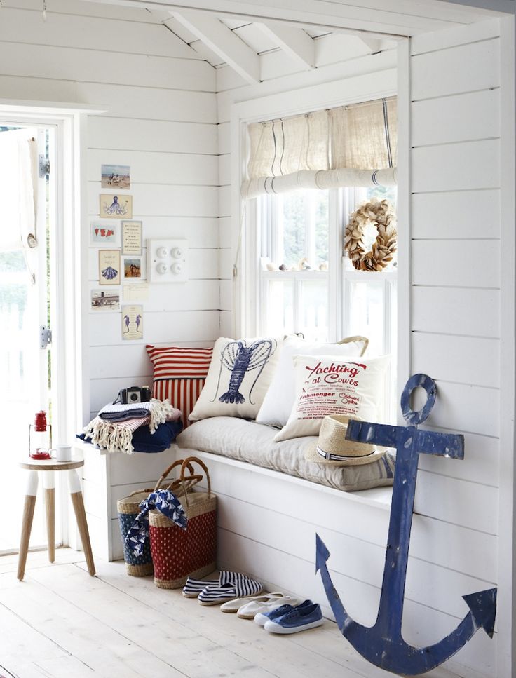 Coastal Themed Home Decor / Coastal decor: Interiors inspired by walks along the ... / Turn your own home into a coastal, nautical retreat no matter your location with decor tips from these south carolina homeowners.