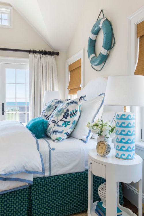 preppy-coastal-bedroom-with-fun-patterns-and-bright-colors