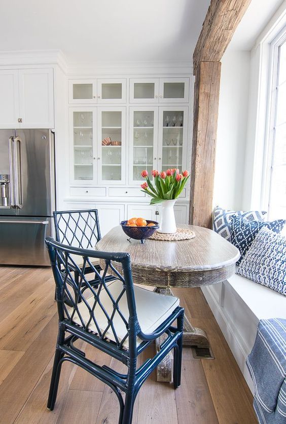 Coastal breakfast nook with lots of natural light